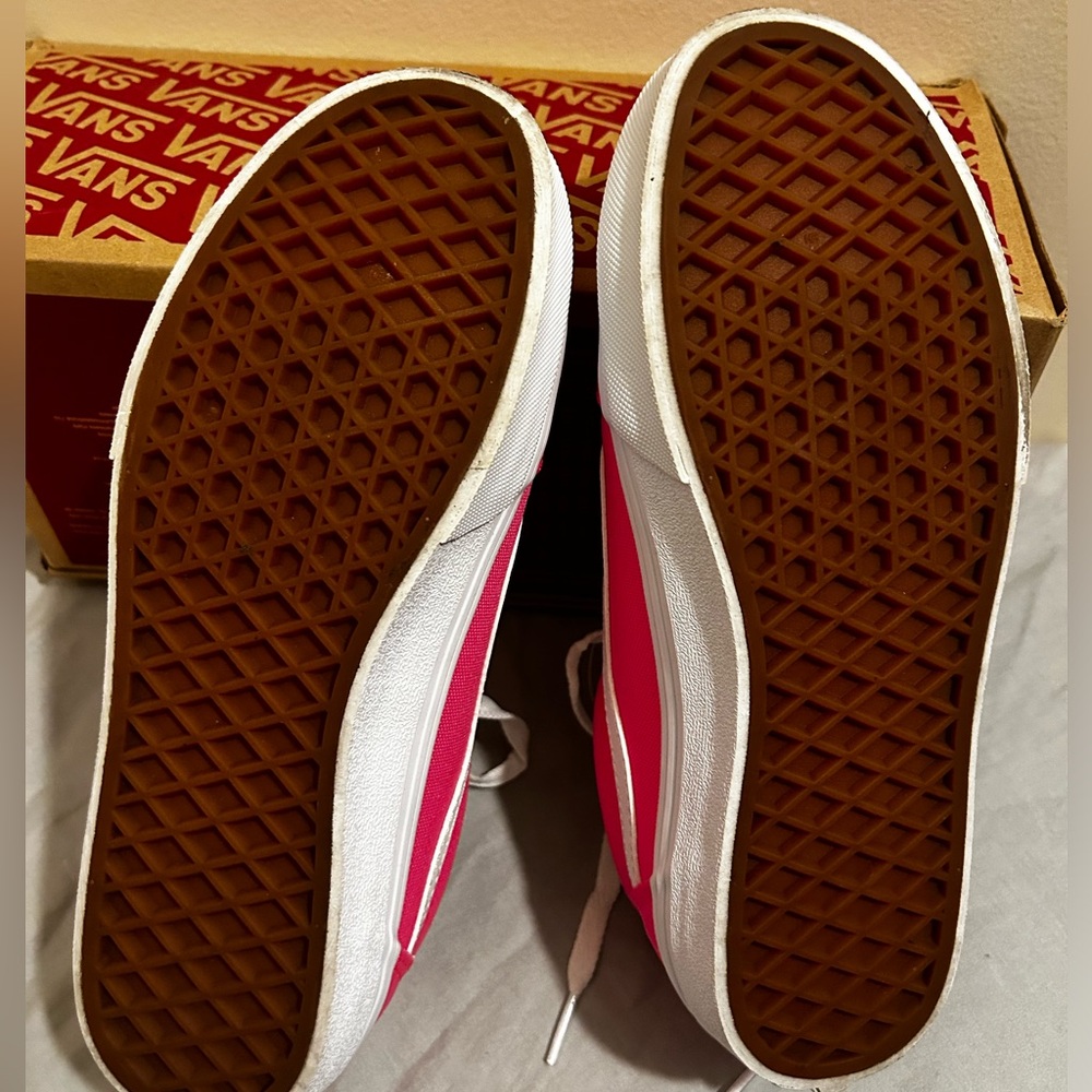 Grade School Vans Ward. Neon pink/white - Picture 9 of 11